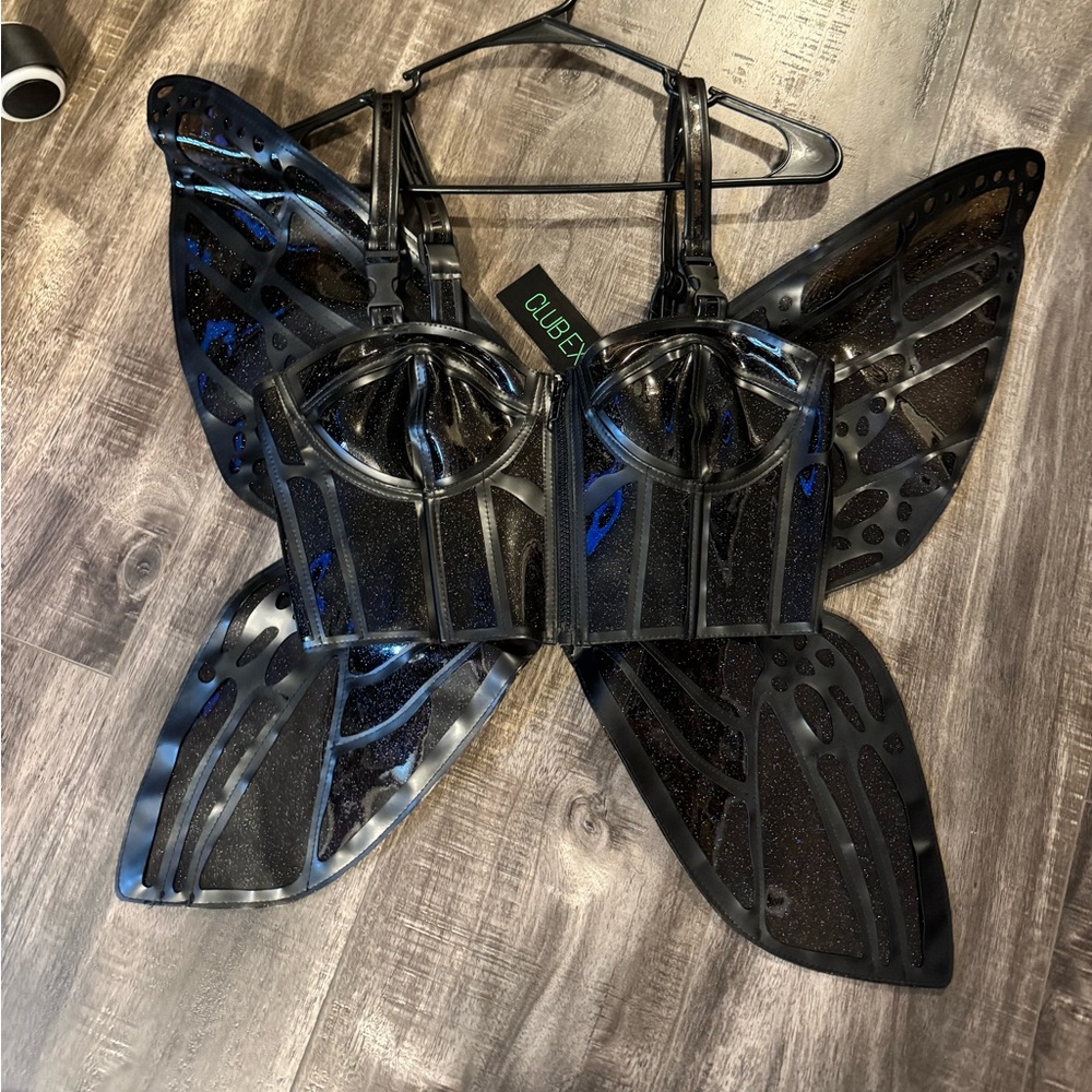 NWT Butterfly Top